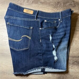 Signature by Levi Strauss, High-Rise Distressed Denim Shorts, Size 14